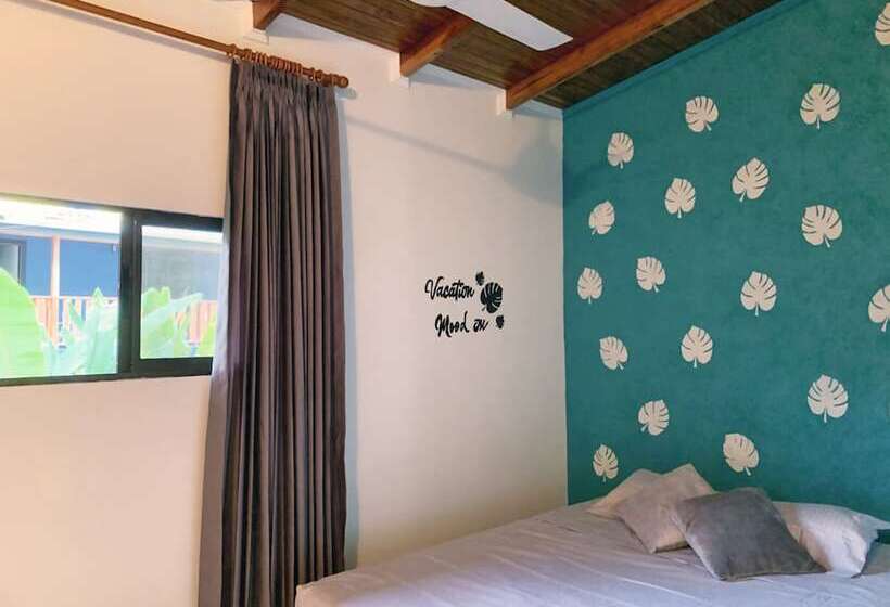 スタンダードルーム, Point Break Santa Teresa