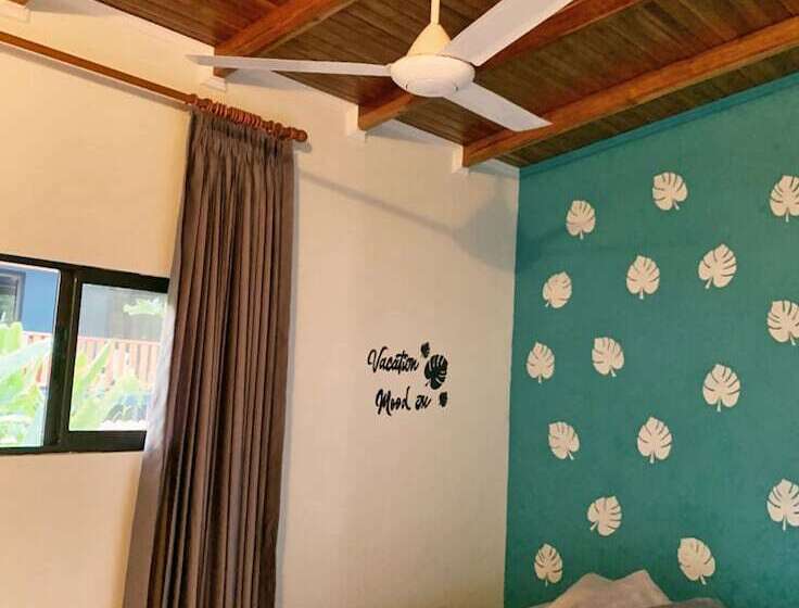 スタンダードルーム, Point Break Santa Teresa