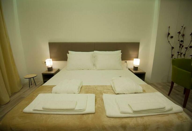 اتاق استاندارد, Village