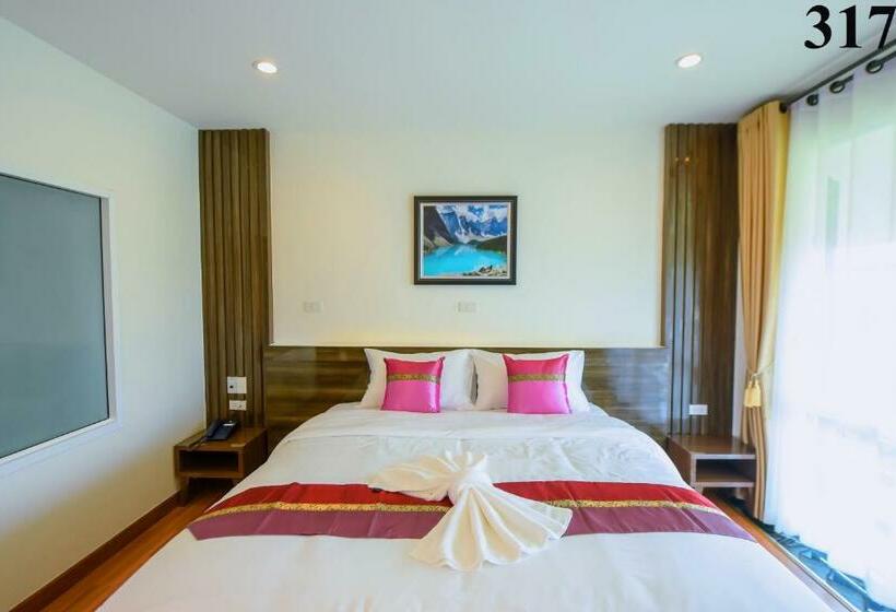 高级大房间, Ms Hotel Sriracha