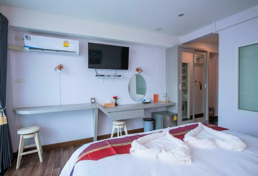 高级大房间, Ms Hotel Sriracha