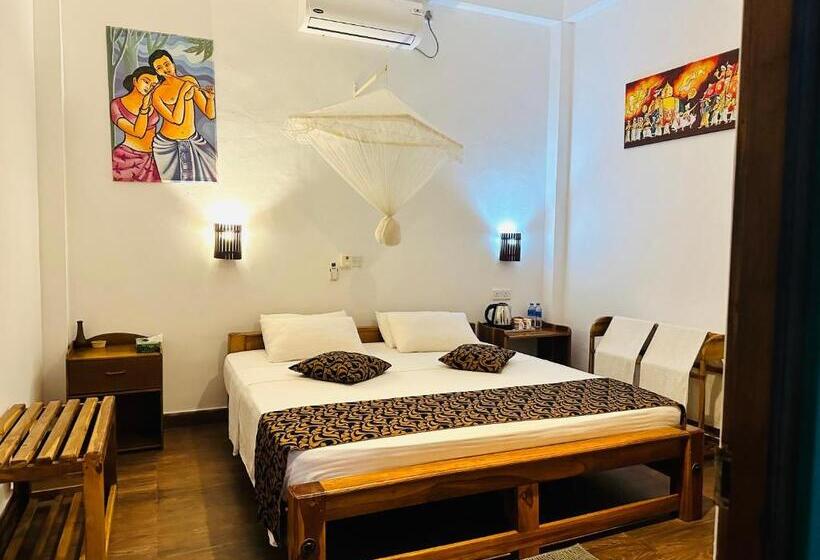 Номер Стандарт, Nature House