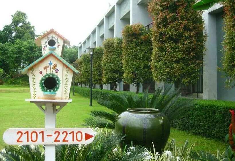 デラックスルーム, Poonyamantra Resort