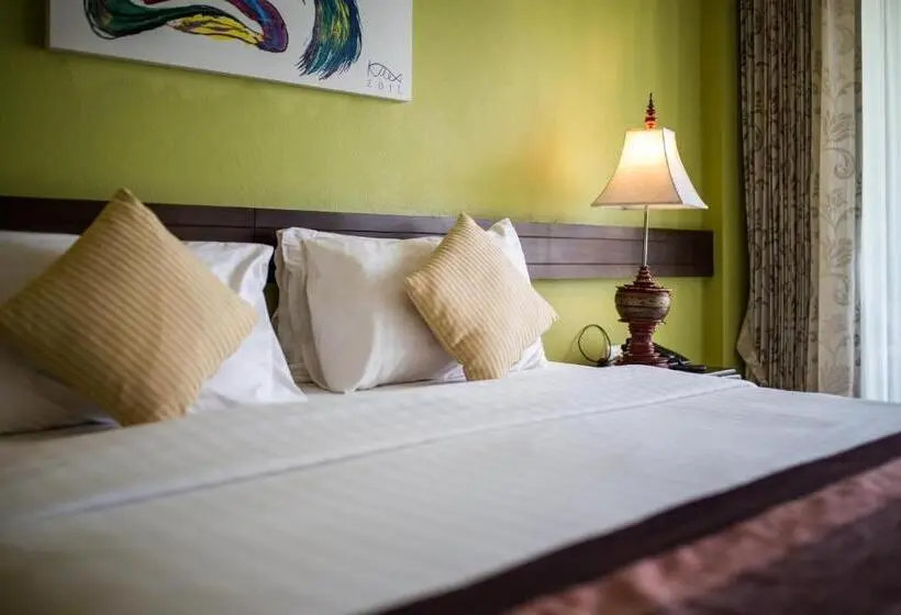 デラックスルーム, Poonyamantra Resort