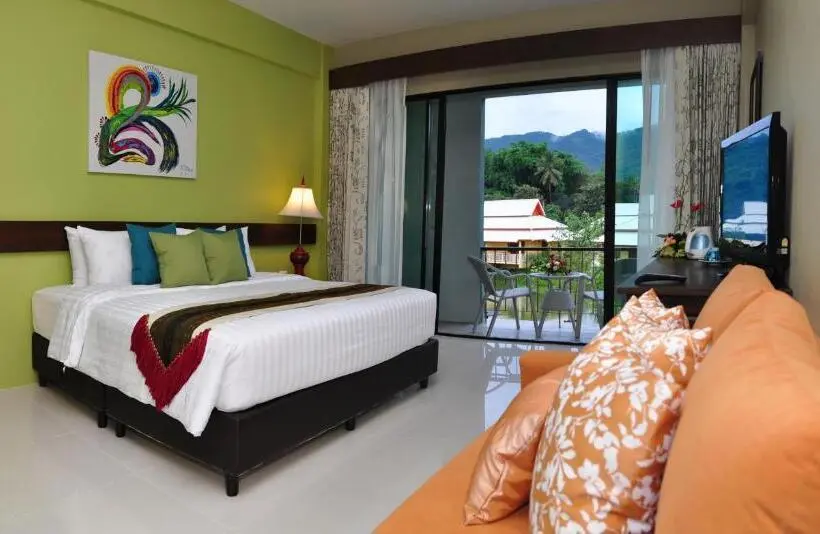 デラックスルーム, Poonyamantra Resort