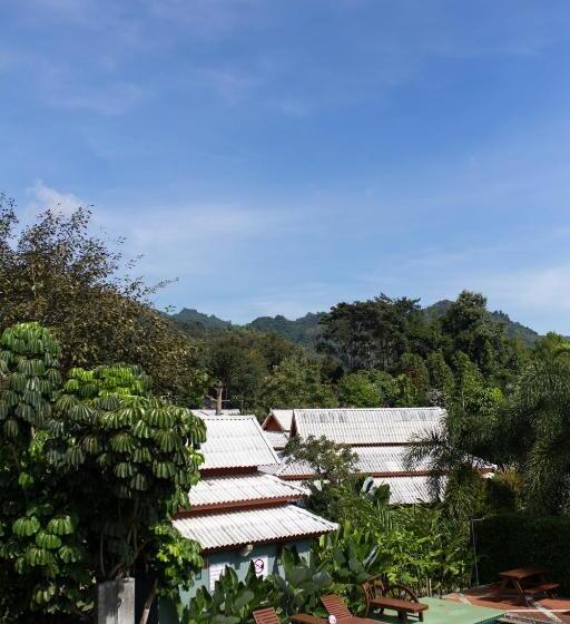 غرفة ديلوكس, Poonyamantra Resort