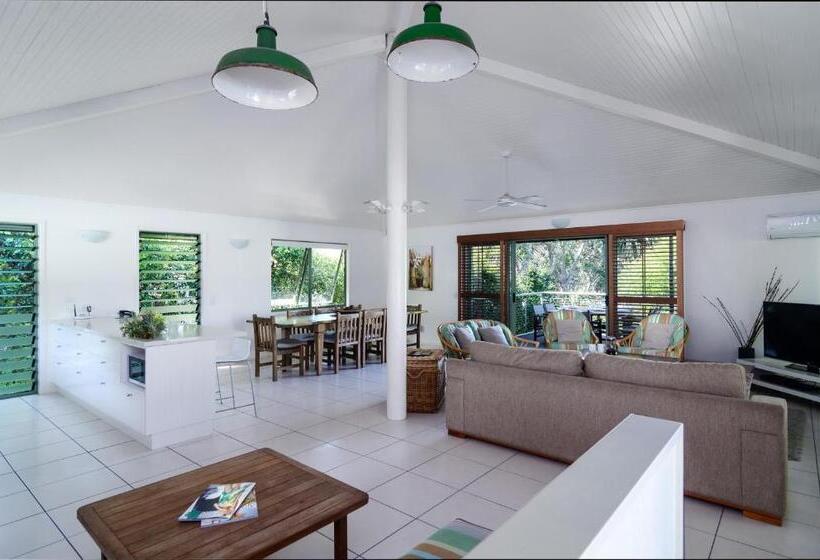 בית, 3 חדרי שינה, The Retreat Beach Houses