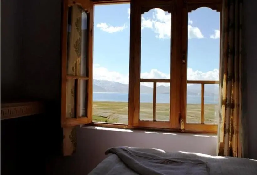デラックスルーム, Tsomoriri Hotel Lake View