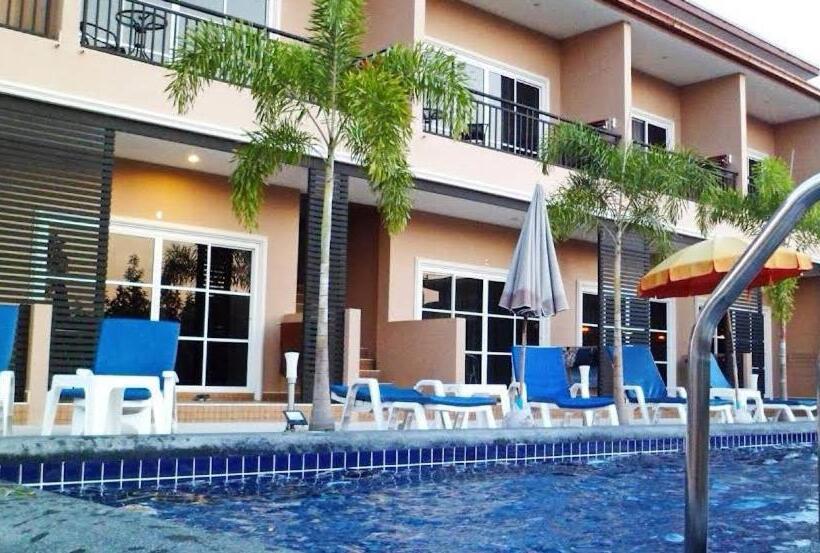 Номер Deluxe с Балконом, 4 Palms Resort