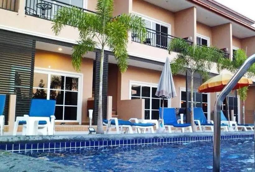 バルコニー付きデラックスルーム, 4 Palms Resort