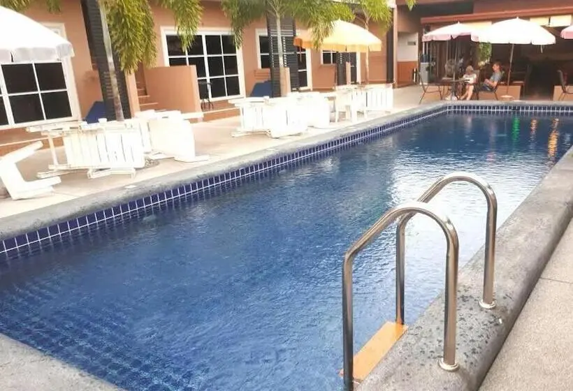デラックスルーム, 4 Palms Resort