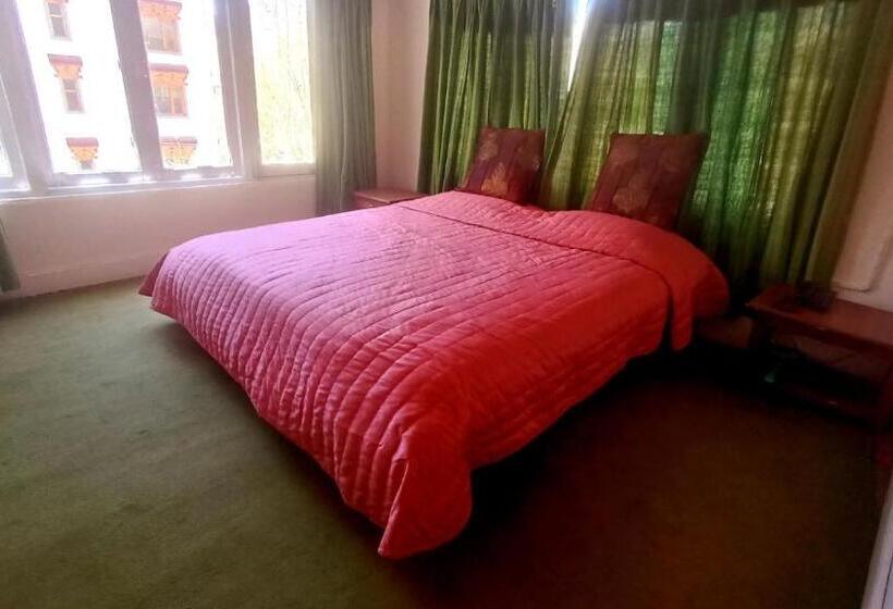 Quarto Estandar, Shambhala Resort