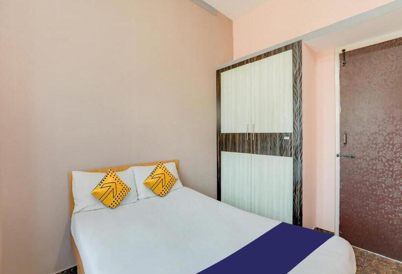 חדר קלאסי לשלושה, Spot On Hotel Formula One Grand