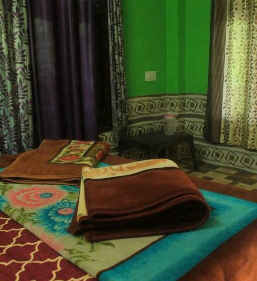 اتاق استاندارد, Parbati Headquarters