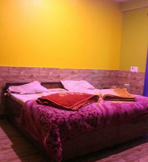 اتاق استاندارد با چشمانداز کوهستان, Parbati Headquarters