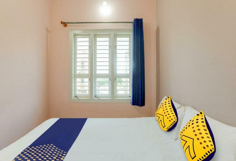 트리플 클래식 룸, Spot On Hotel Formula One Grand