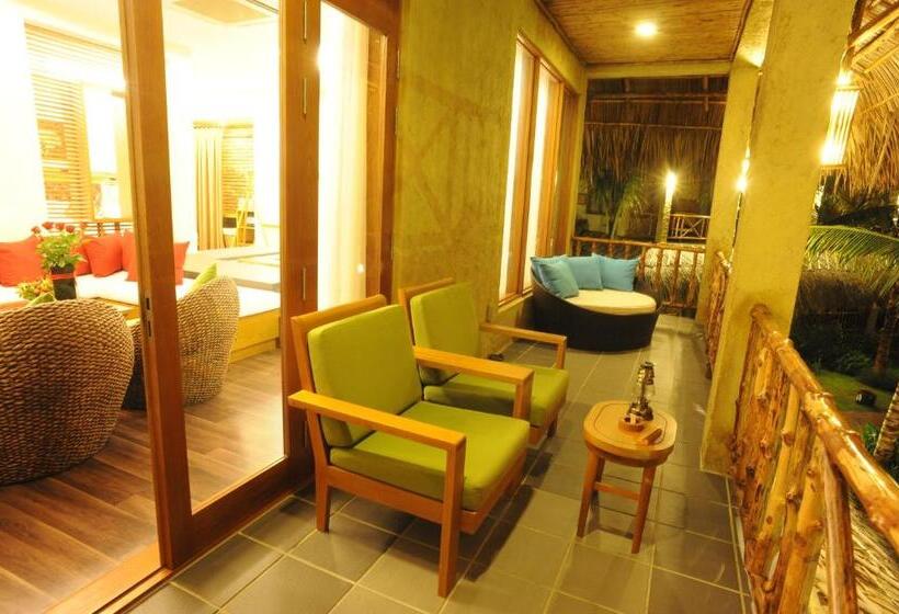 اتاق استاندارد سه تخته با بالکن, Aroma Beach Resort And Spa