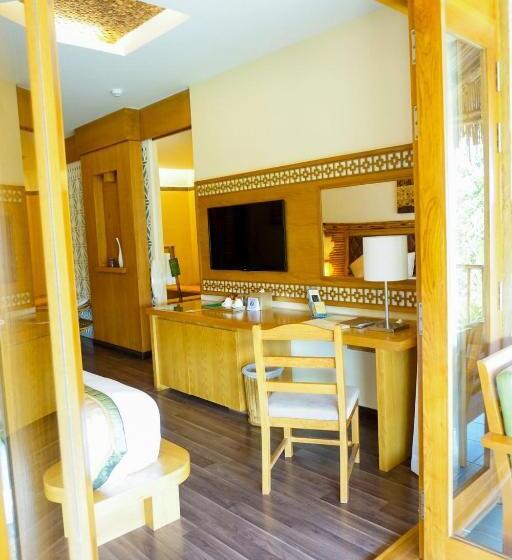 بانگلوی استاندارد, Aroma Beach Resort And Spa