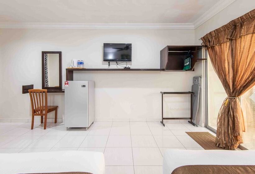 Номер Deluxe, Cenang Memories Langkawi