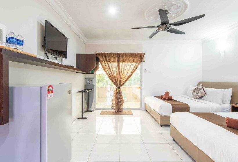 Номер Deluxe, Cenang Memories Langkawi