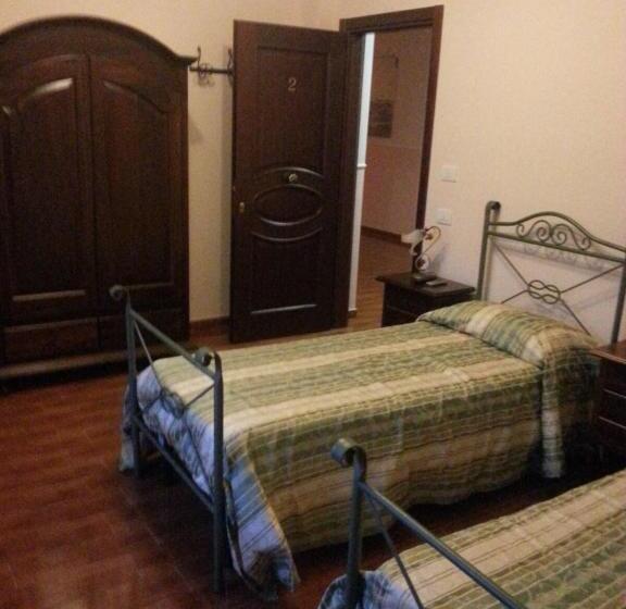 اتاق استاندارد, Al Palazzetto Set Fair