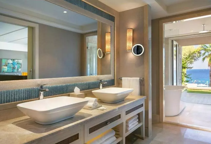 キングサイズベッドのデラックススイート, Caresse, A Luxury Collection Resort & Spa, Bodrum