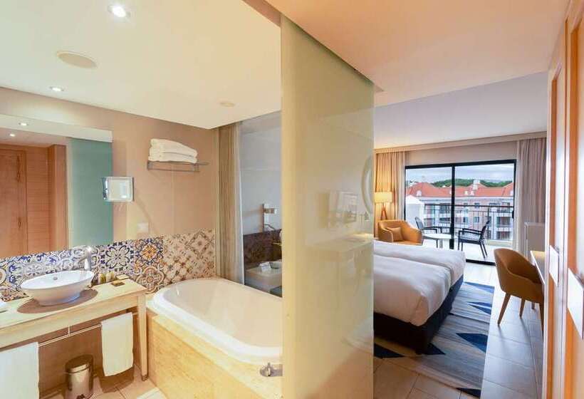 اتاق لوکس با چشمانداز استخر, Conrad Manila