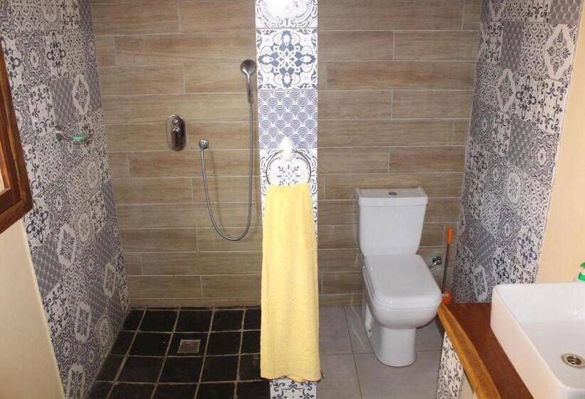 בקתת חדר, Devocean Eco Adventure Lodge