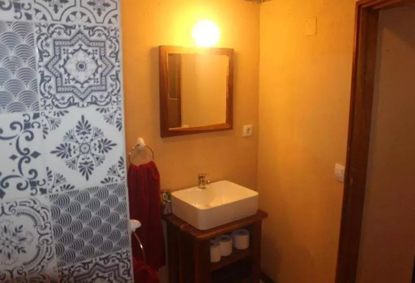 کابین, Devocean Eco Adventure Lodge