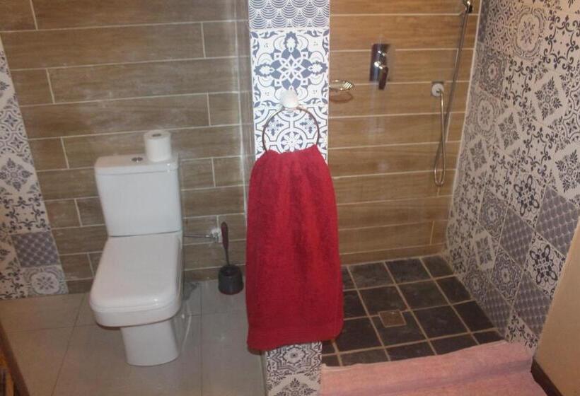 בקתה, Devocean Eco Adventure Lodge