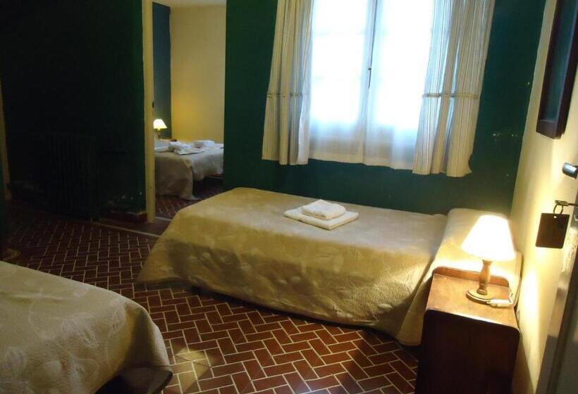 غرفة قياسية رباعية, Gran Aldea