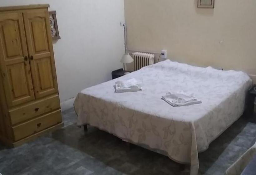 غرفة قياسية رباعية, Gran Aldea