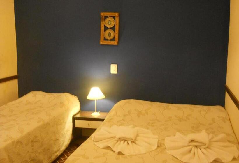 غرفة قياسية ثلاثية, Gran Aldea