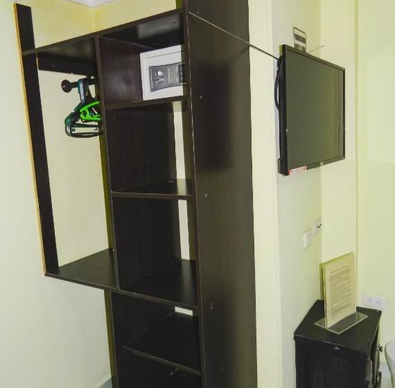 חדר סטנדרט חדר אמבטיה משותף, Hostel Stingray