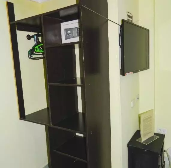 اتاق استاندارد با سرویس بهداشتی مشترک, Hostel Stingray