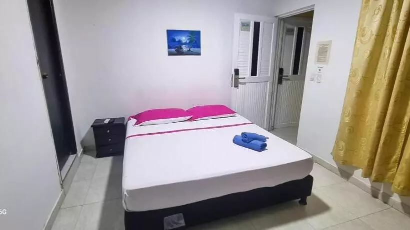 اتاق استاندارد چهار تخته, Hostel Stingray