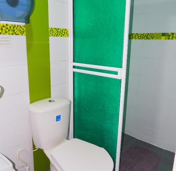 חדר בסיסי, Hostel Stingray