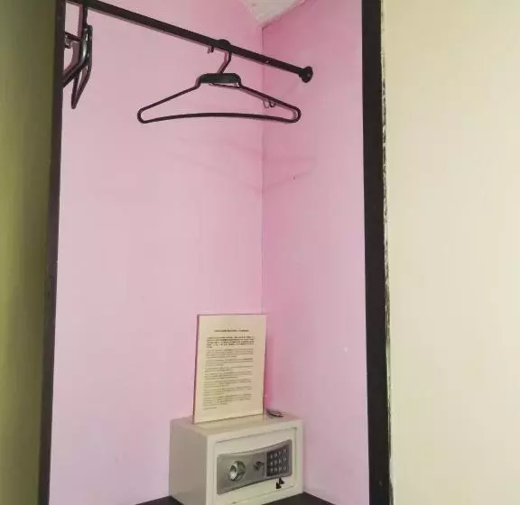 اتاق عادی, Hostel Stingray
