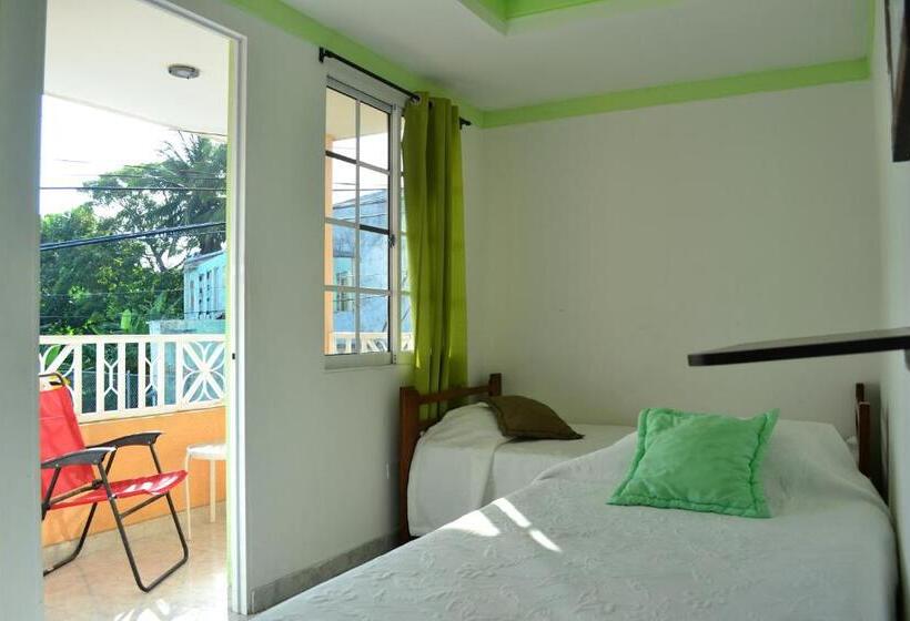 带2个卧室的公寓, Hostel Stingray