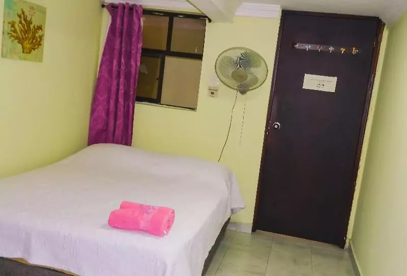 اتاق اکونومی, Hostel Stingray