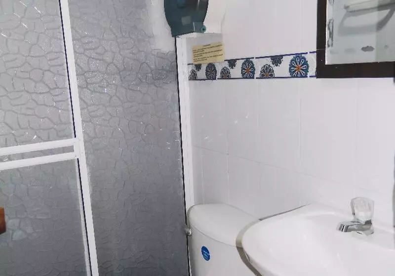 آپارتمان 2 خوابه, Hostel Stingray