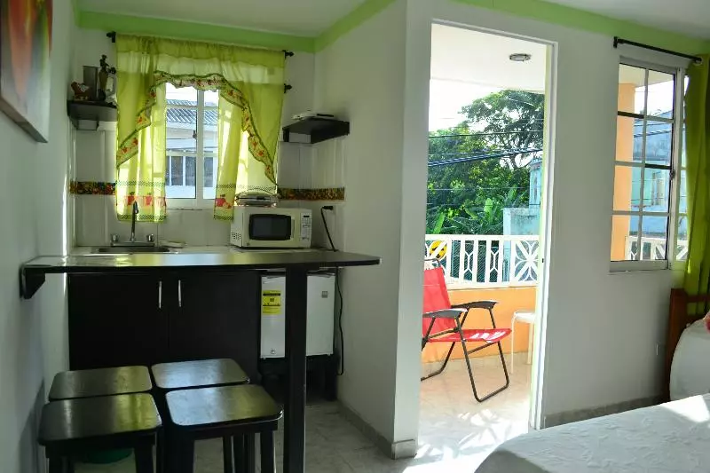 آپارتمان 2 خوابه, Hostel Stingray