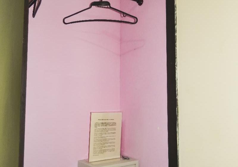 اتاق اکونومی, Hostel Stingray