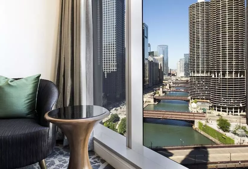 身障者適用スイートルーム, Londonhouse Chicago Curio Collection By Hilton