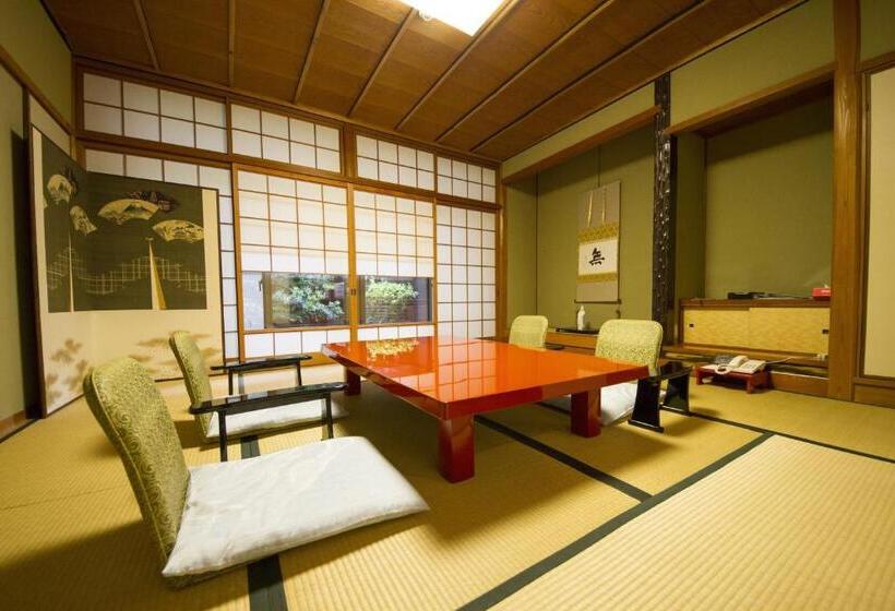 חדר סטנדרט חדר אמבטיה משותף, Mikuniya