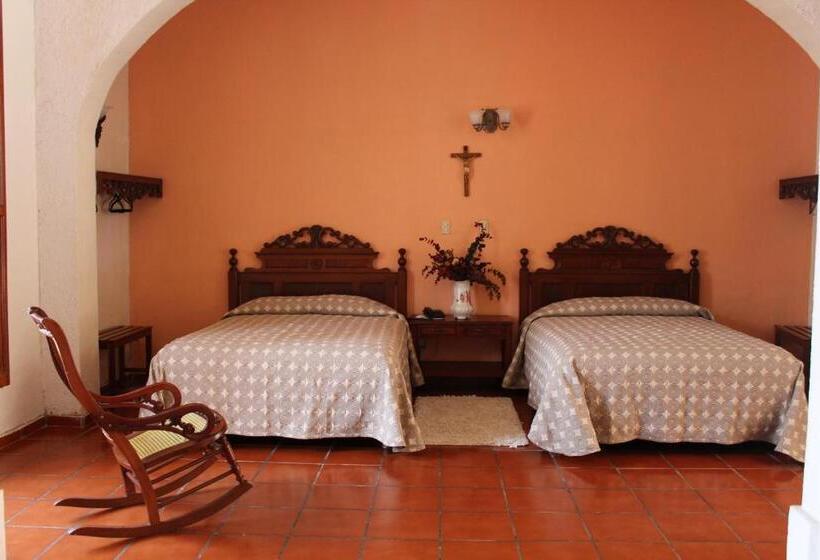 جناح, Posada Doña Lala