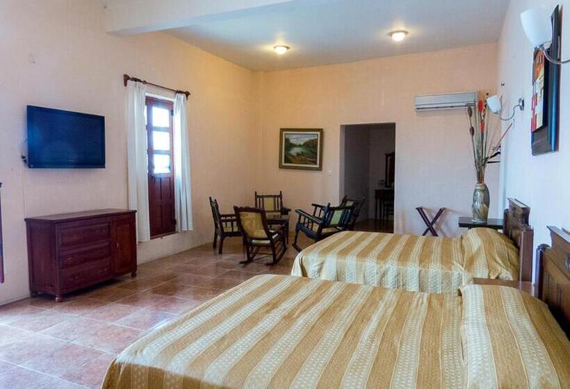 جناح, Posada Doña Lala