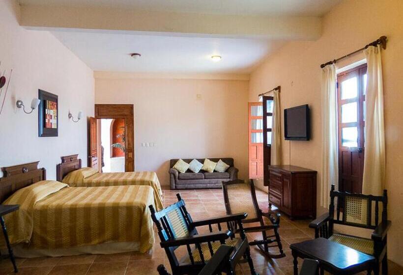 جناح, Posada Doña Lala