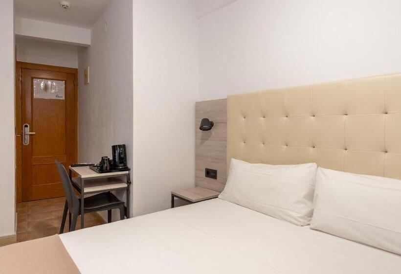 标准间, Queens   Adults Only