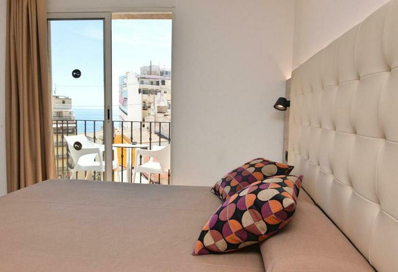 标准间, Queens   Adults Only